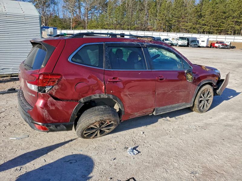 Фото 3 - SUBARU FORESTER