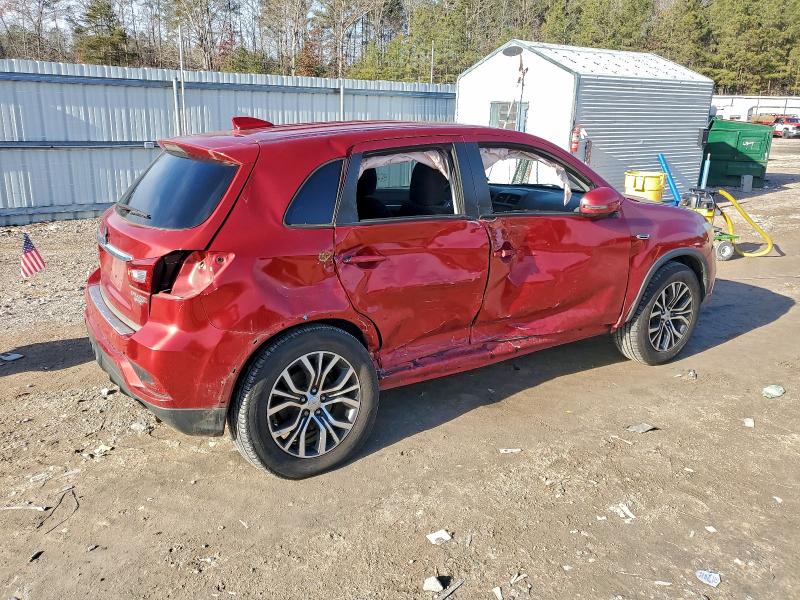 Фото 3 - MITSUBISHI OUTLANDER