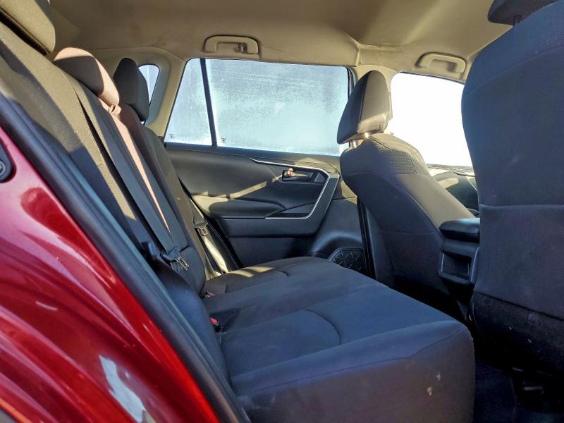 Фото 11 - TOYOTA RAV4