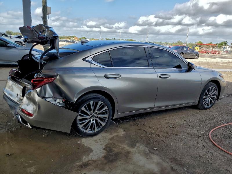 Фото 3 - LEXUS ES350