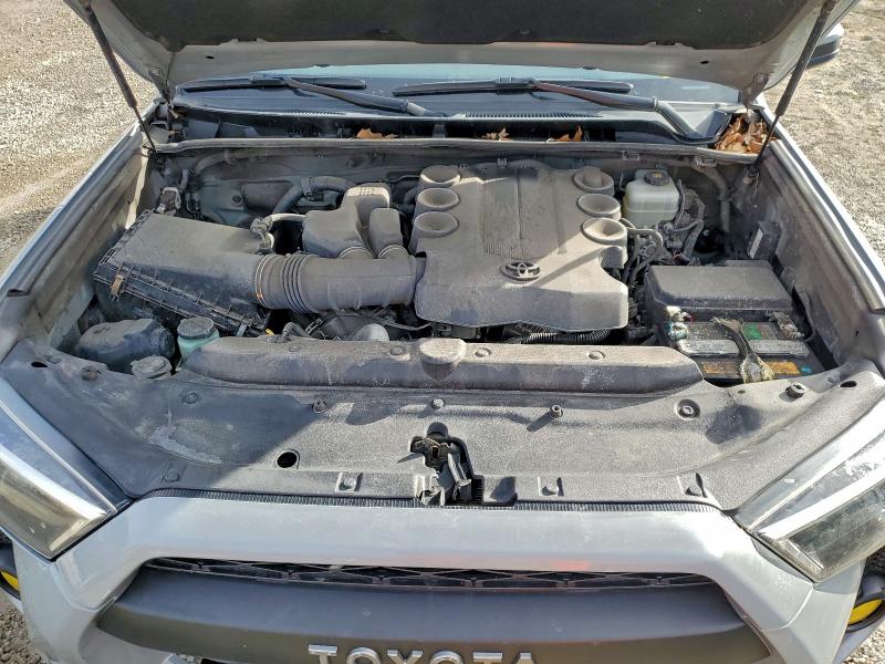 Фото 12 - TOYOTA 4RUNNER