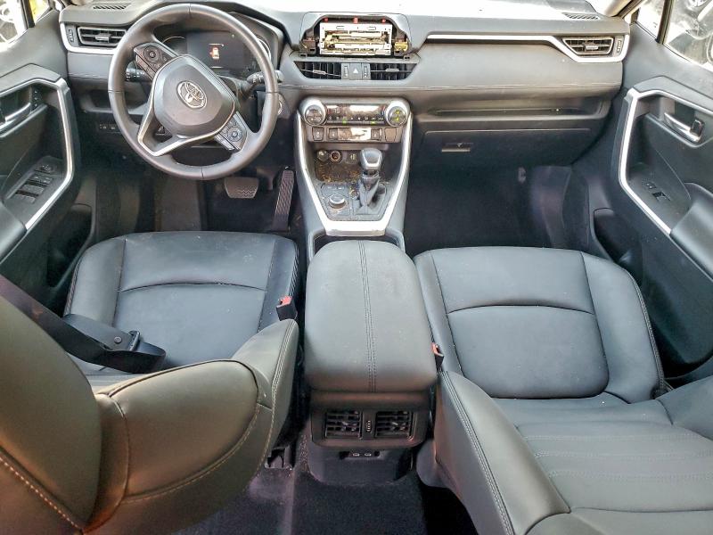 Фото 8 - TOYOTA RAV4