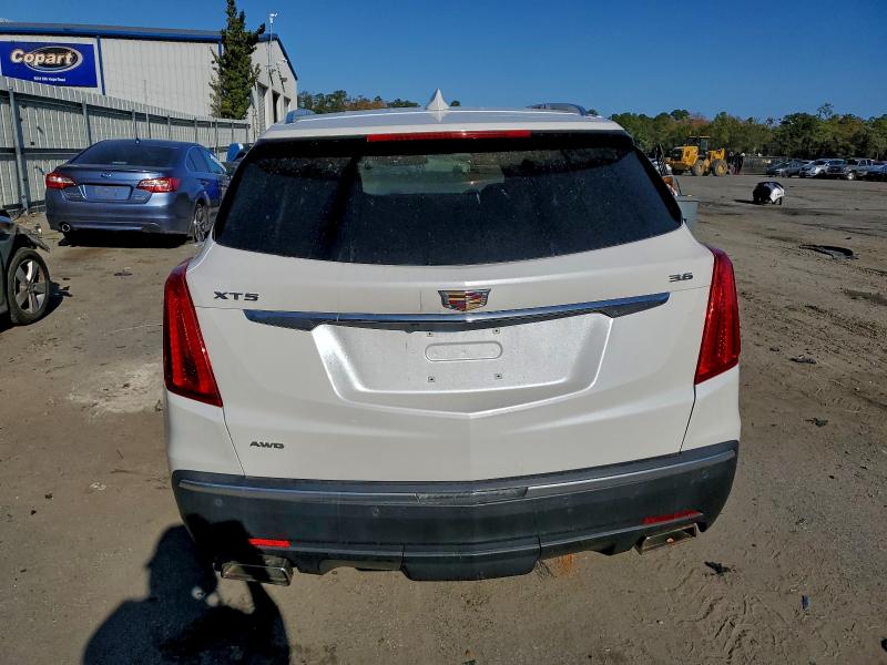 Фото 6 - CADILLAC XT5