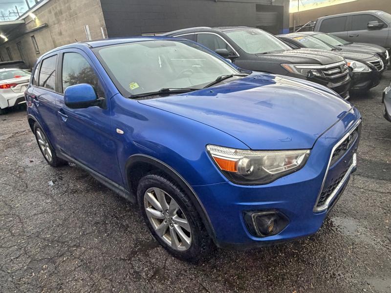 Фото 1 - MITSUBISHI OUTLANDER