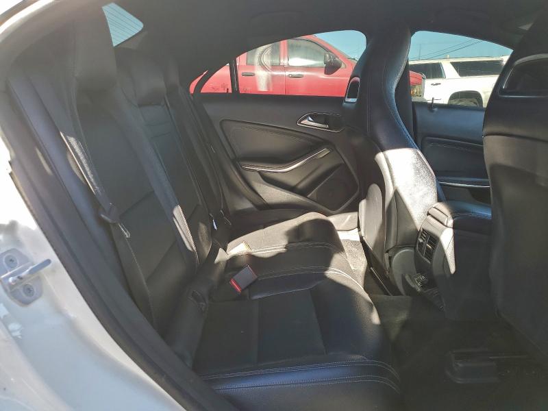 Фото 10 - MERCEDES-BENZ CLA-CLASS