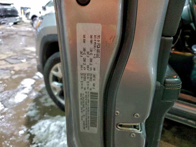 Фото 13 - JEEP COMPASS