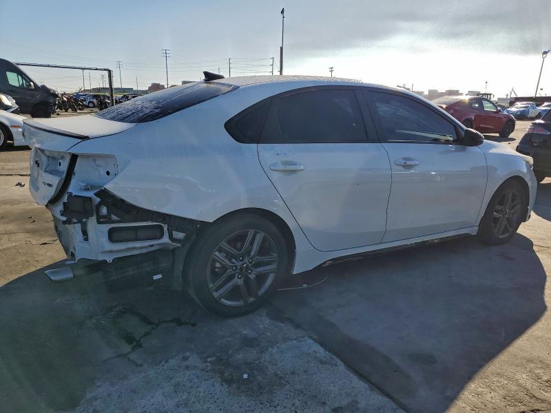 Фото 3 - KIA FORTE