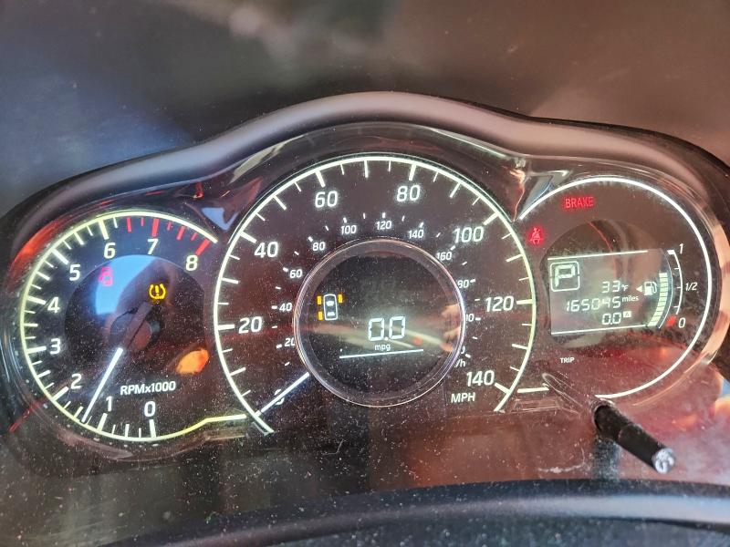 Фото 9 - NISSAN VERSA