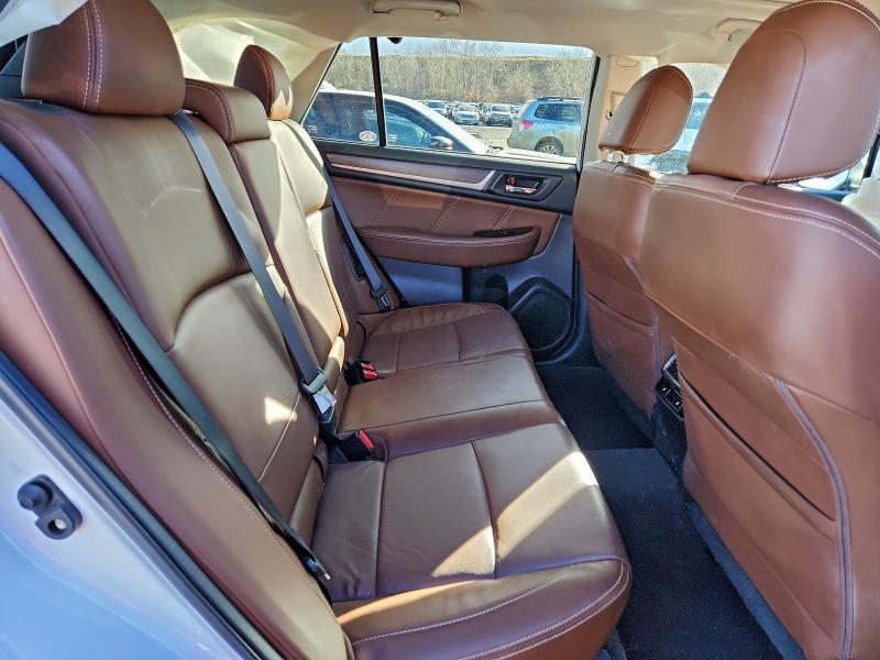 Фото 11 - SUBARU OUTBACK