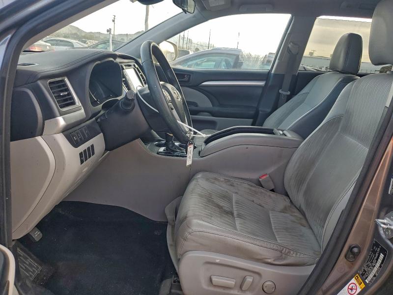 Фото 7 - TOYOTA HIGHLANDER