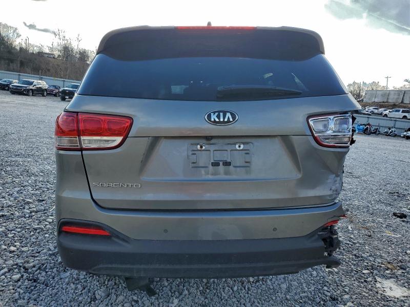 Фото 6 - KIA SORENTO