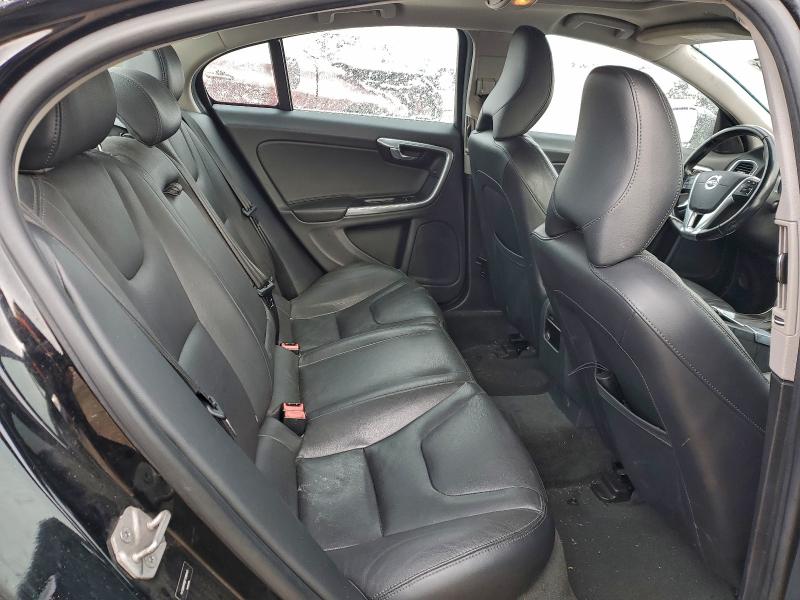 Фото 10 - VOLVO S60