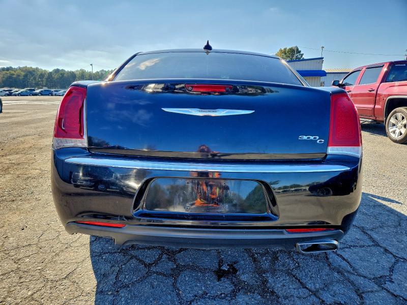 Фото 6 - CHRYSLER 300