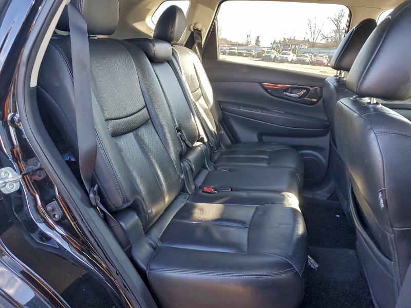 Фото 11 - NISSAN ROGUE