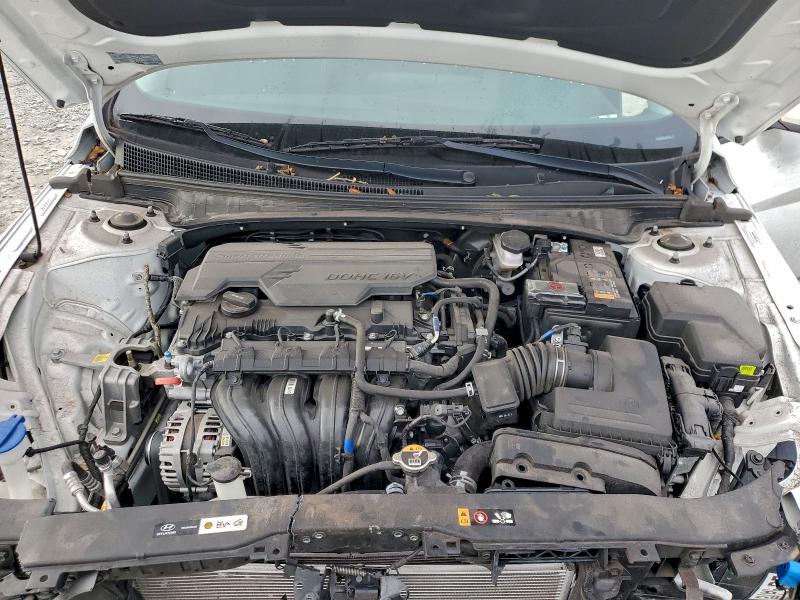 Фото 11 - HYUNDAI ELANTRA