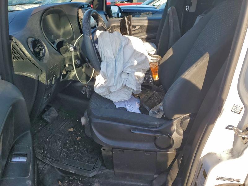 Фото 7 - MERCEDES-BENZ METRIS