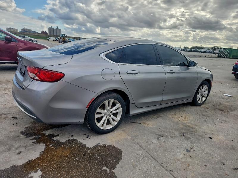 Фото 3 - CHRYSLER 200