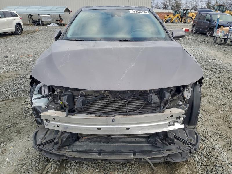 Фото 5 - TOYOTA CAMRY