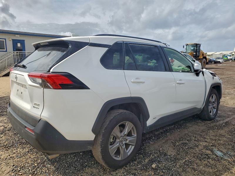 Фото 3 - TOYOTA RAV4