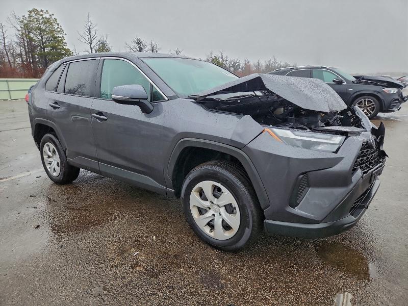 Фото 4 - TOYOTA RAV4