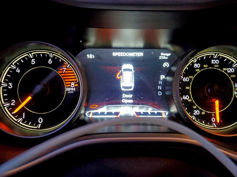 Фото 9 - JEEP CHEROKEE