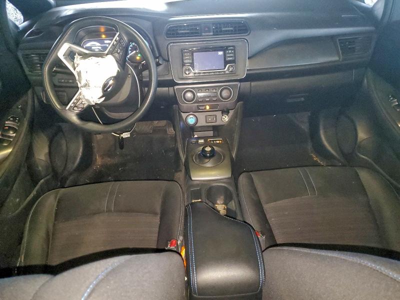 Фото 8 - NISSAN LEAF