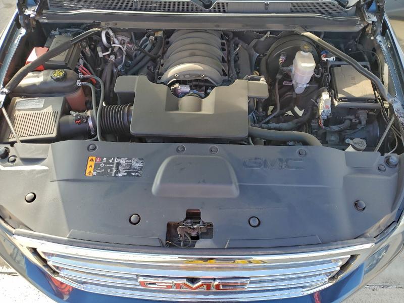 Фото 12 - GMC YUKON