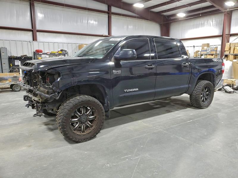 Фото 1 - TOYOTA TUNDRA