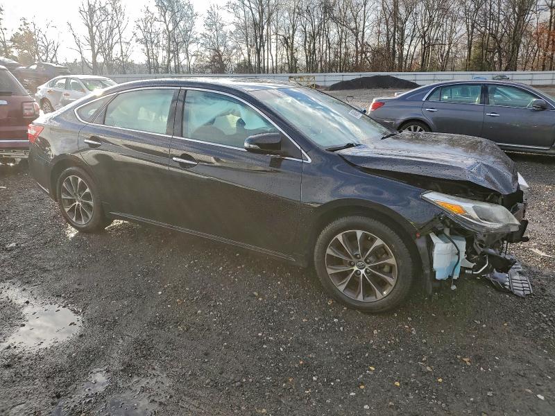 Фото 4 - TOYOTA AVALON