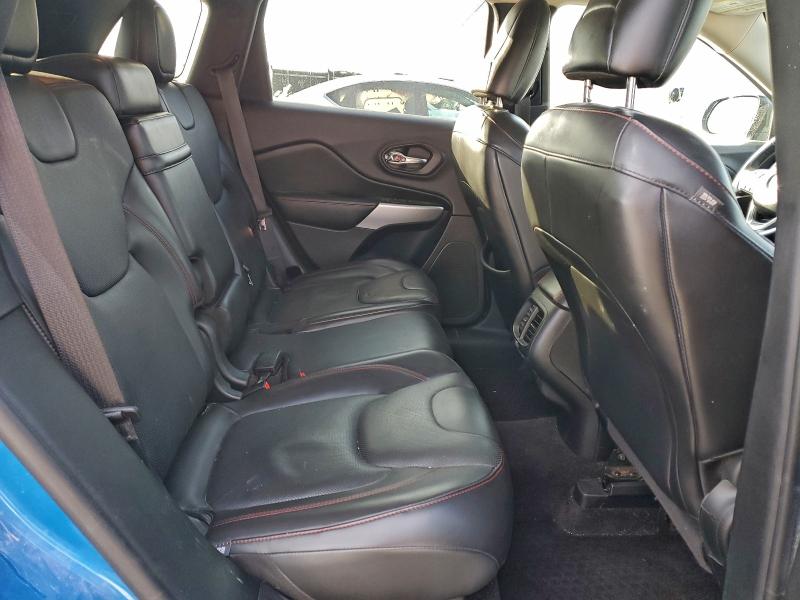 Фото 11 - JEEP CHEROKEE