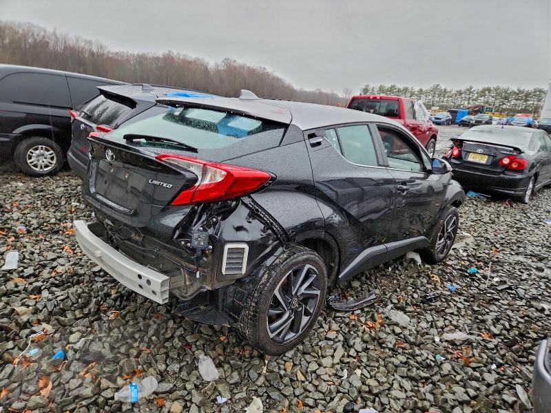 Фото 3 - TOYOTA C-HR