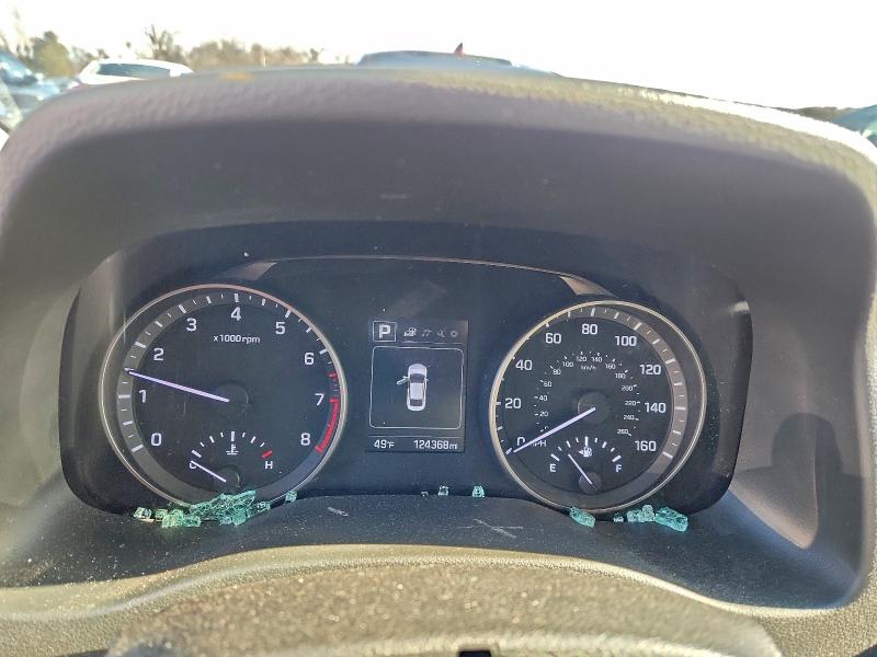 Фото 9 - HYUNDAI ELANTRA