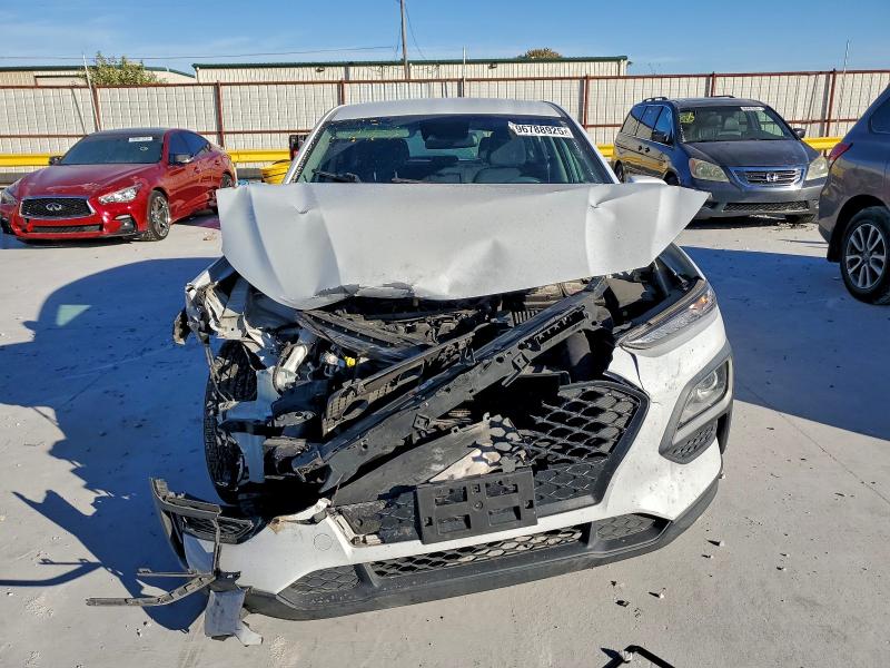 Фото 5 - HYUNDAI KONA