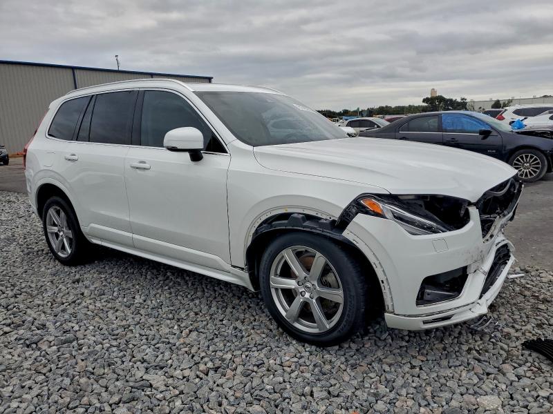 Фото 4 - VOLVO XC90