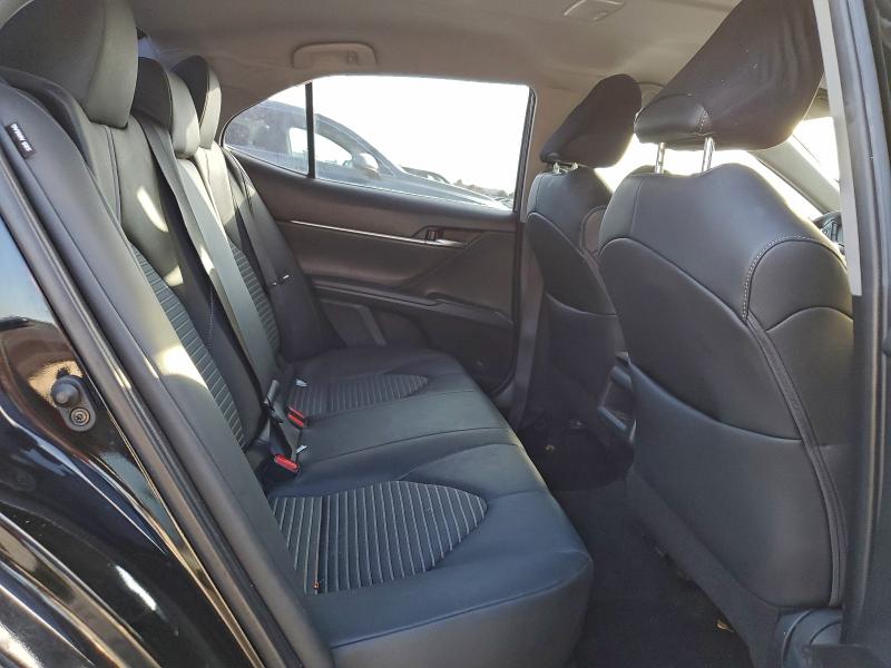 Фото 10 - TOYOTA CAMRY