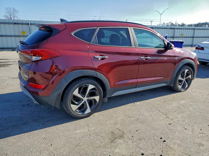 Фото 3 - HYUNDAI TUCSON