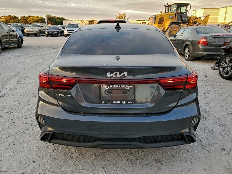 Фото 6 - KIA FORTE