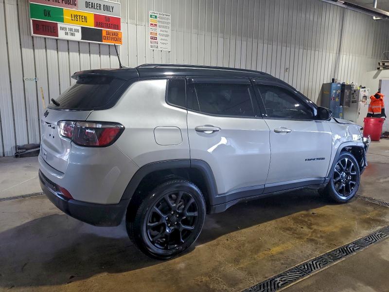 Фото 3 - JEEP COMPASS