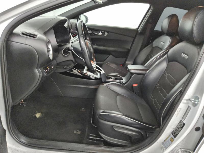 Фото 7 - KIA FORTE