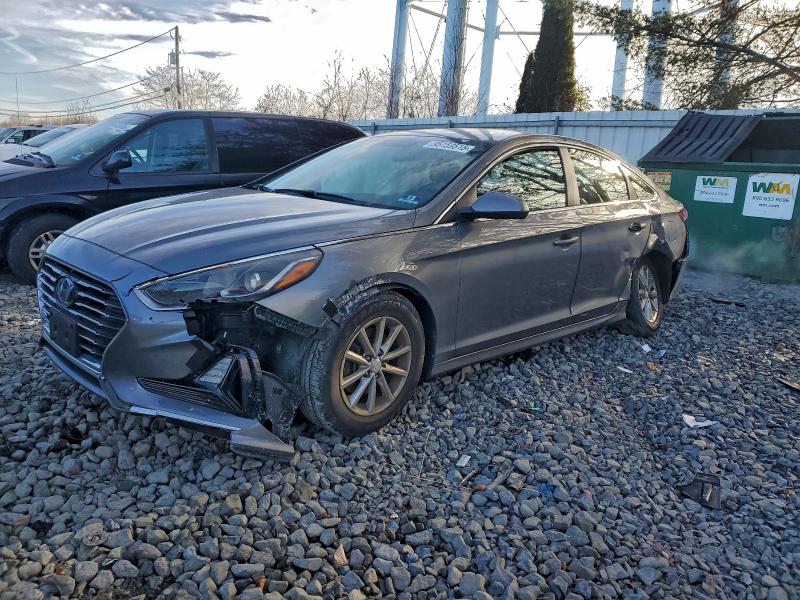 Фото 1 - HYUNDAI SONATA