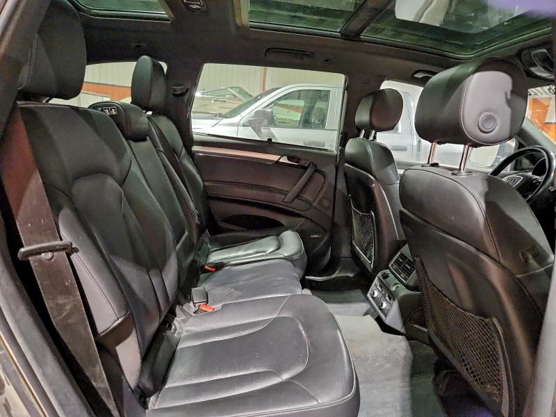 Фото 11 - AUDI Q7