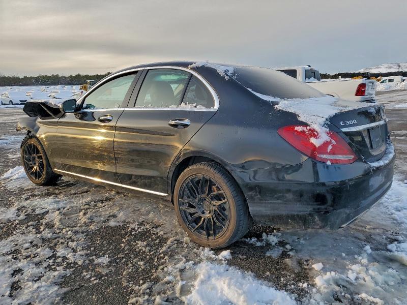 Фото 2 - MERCEDES-BENZ C-CLASS