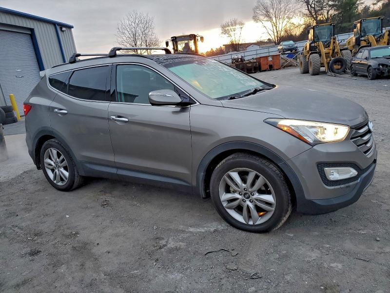 Фото 4 - HYUNDAI SANTA FE