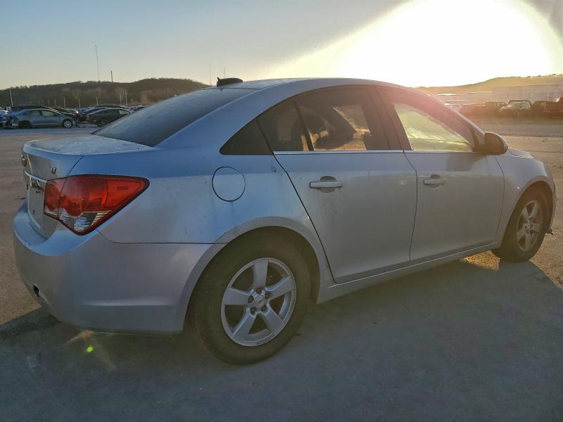 Фото 3 - CHEVROLET CRUZE