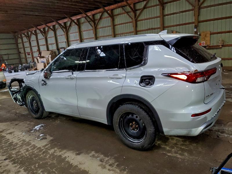 Фото 2 - MITSUBISHI OUTLANDER