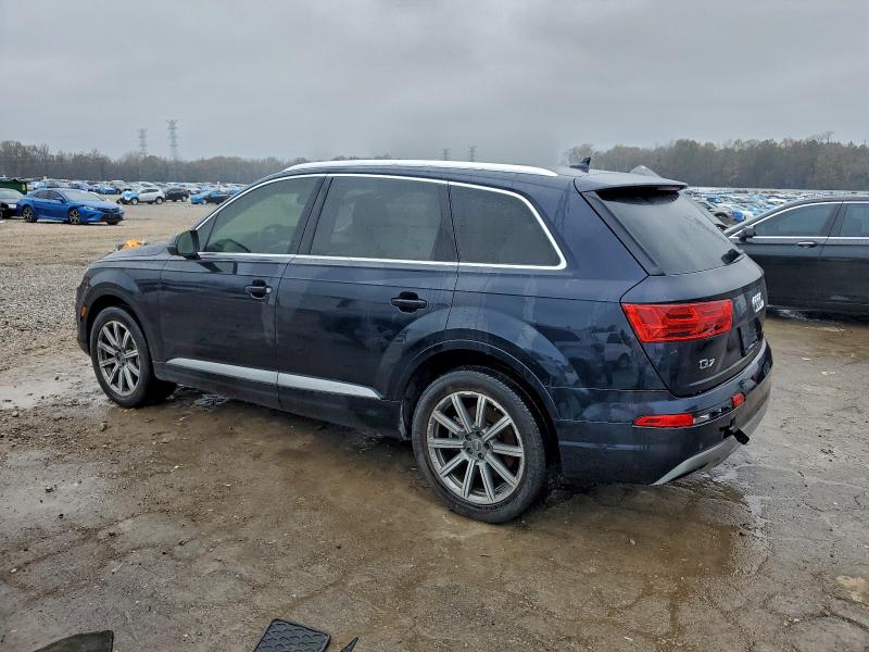 Фото 2 - AUDI Q7