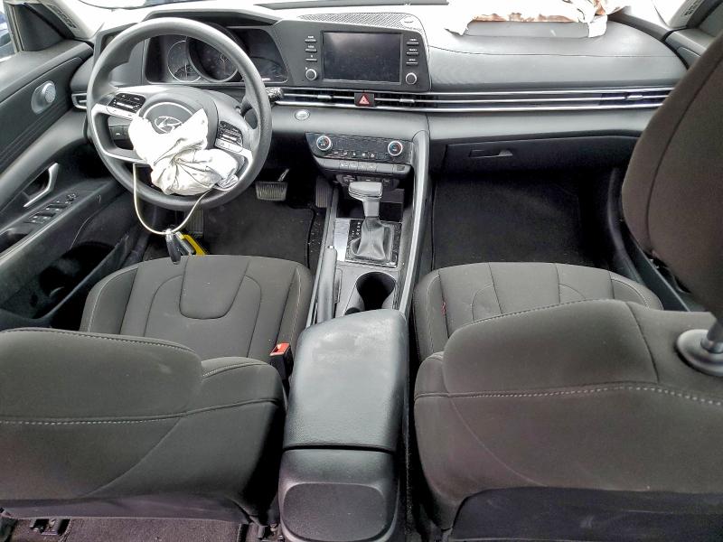 Фото 8 - HYUNDAI ELANTRA