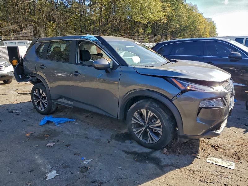 Фото 4 - NISSAN ROGUE