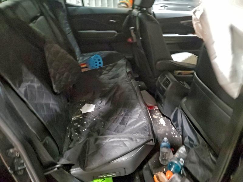 Фото 10 - HONDA RIDGELINE