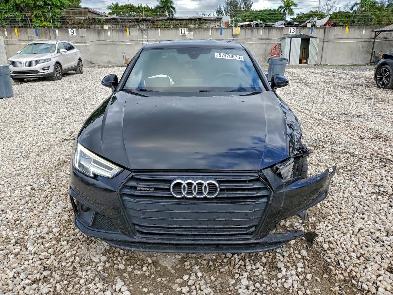 Фото 5 - AUDI A4